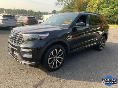 2022 Ford Explorer ST-Line
