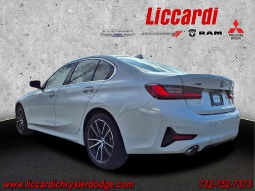 2022 BMW 330 i xDrive