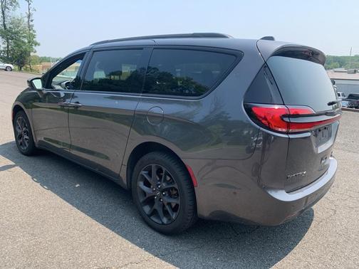 2022 Chrysler Pacifica Limited