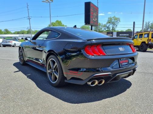 2022 Ford Mustang Mach 1
