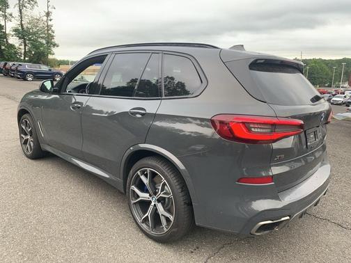2022 BMW X5 M50i