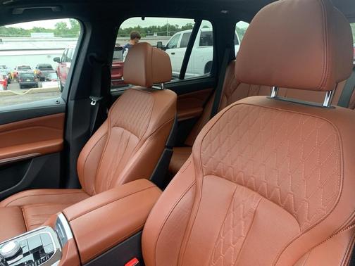 2022 BMW X5 M50i