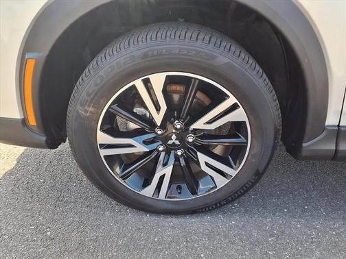2025 Mitsubishi Eclipse Cross 