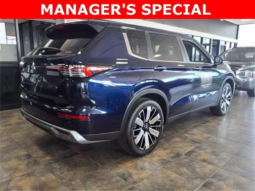 2025 Mitsubishi Outlander SE