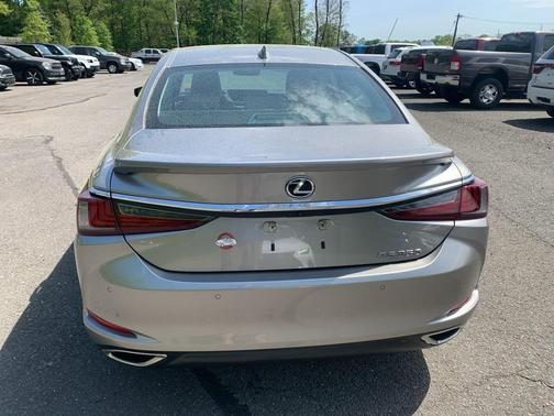 2021 Lexus ES 350 Base