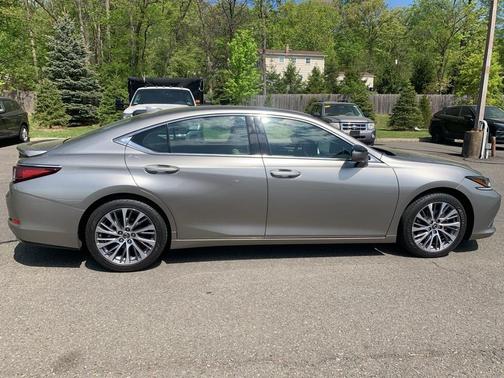 2021 Lexus ES 350 Base