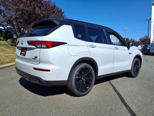 2025 Mitsubishi Outlander PHEV SEL