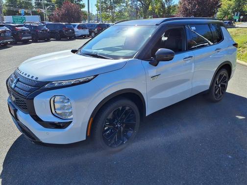2025 Mitsubishi Outlander PHEV SEL