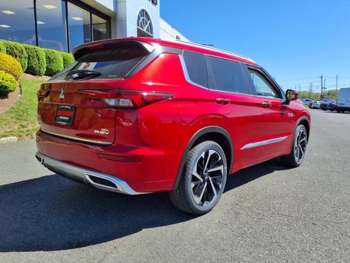 2025 Mitsubishi Outlander PHEV