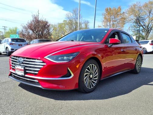 2021 Hyundai SONATA Hybrid Limited