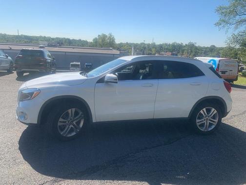 2020 Mercedes-Benz GLA 250 Base 4MATIC