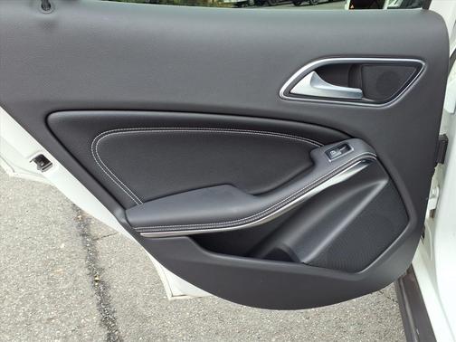 2020 Mercedes-Benz GLA 250 Base 4MATIC