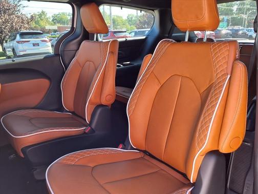 2026 Chrysler Pacifica Pinnacle