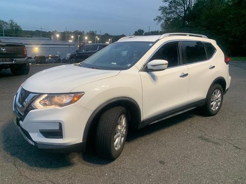 2020 Nissan Rogue SV
