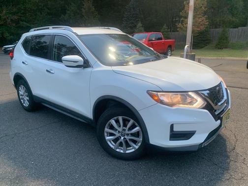 2020 Nissan Rogue SV