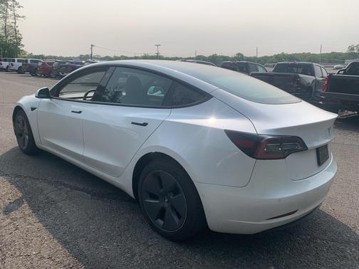 2022 Tesla Model 3 Base