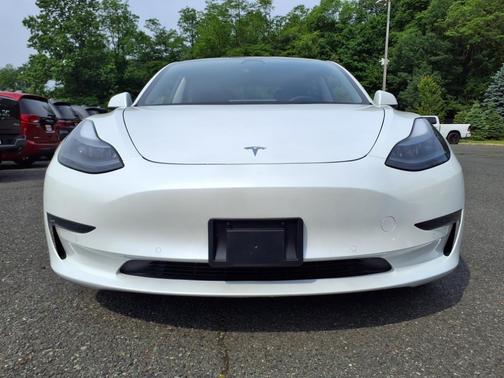 2022 Tesla Model 3 Base