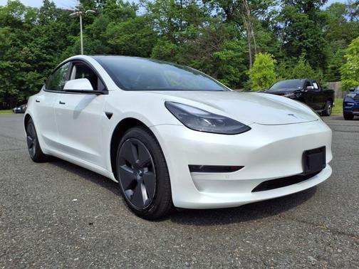 2022 Tesla Model 3 Base