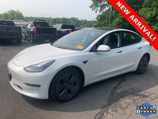 2022 Tesla Model 3 Base