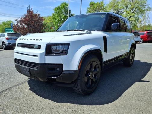 2023 Land Rover Defender 110 X-Dynamic SE