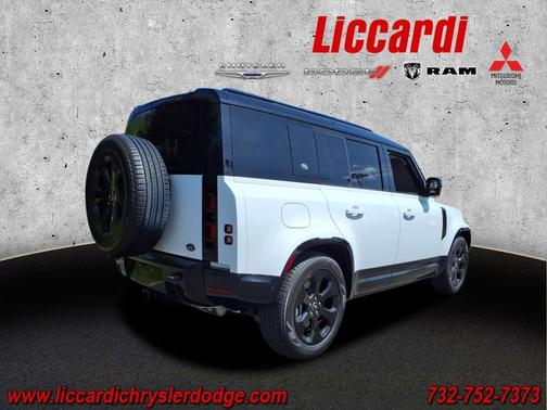 2023 Land Rover Defender 110 X-Dynamic SE