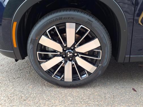 2025 Mitsubishi Outlander