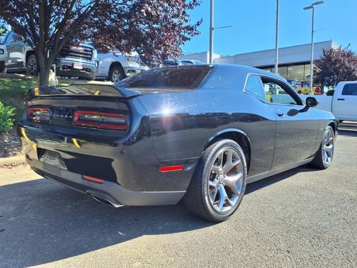 2017 Dodge Challenger R/T