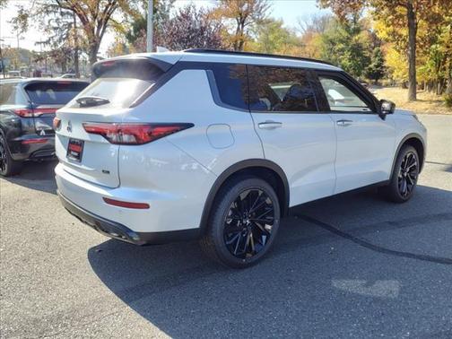 2024 Mitsubishi Outlander
