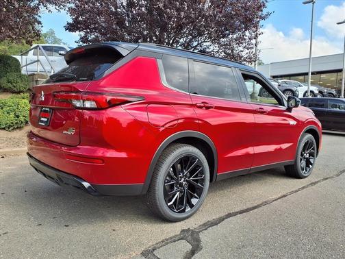 2025 Mitsubishi Outlander PHEV SEL