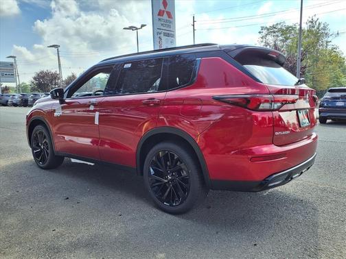2025 Mitsubishi Outlander PHEV SEL