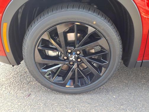 2025 Mitsubishi Outlander PHEV SEL