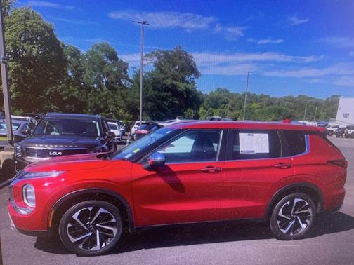 2022 Mitsubishi Outlander 