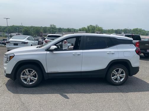 2022 GMC Terrain SLE