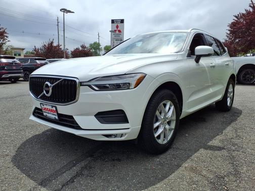 2021 Volvo XC60 T6 Momentum