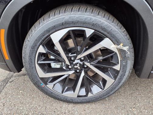 2025 Mitsubishi Outlander PHEV 