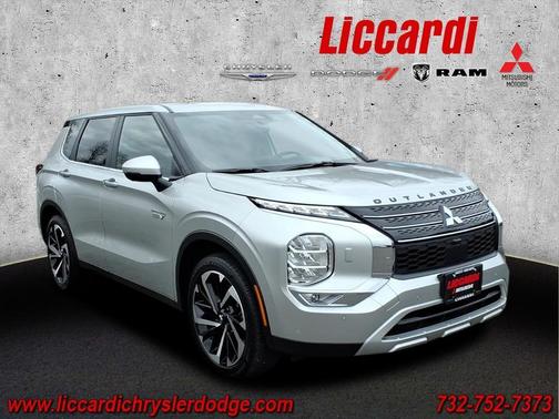 2025 Mitsubishi Outlander PHEV SE