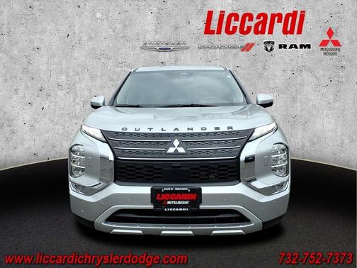 2025 Mitsubishi Outlander PHEV SE