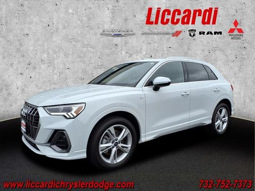 2024 Audi Q3 45 S line Premium