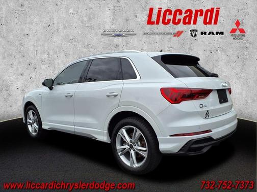 2024 Audi Q3 45 S line Premium