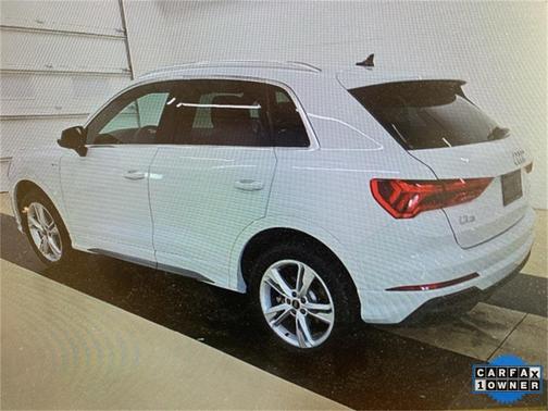 2024 Audi Q3 45 S line Premium