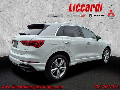 2024 Audi Q3 45 S line Premium