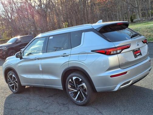 2025 Mitsubishi Outlander PHEV