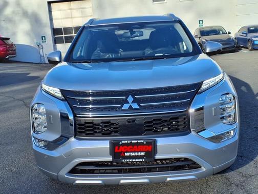 2025 Mitsubishi Outlander PHEV