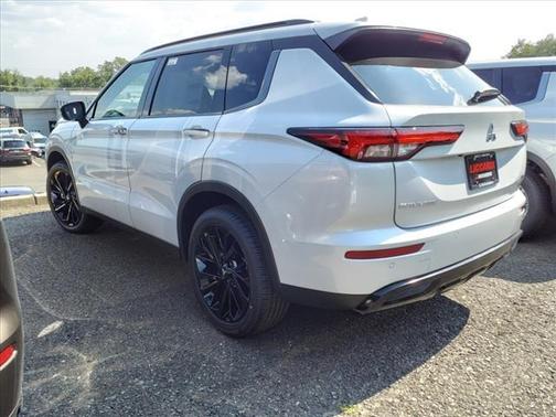 2024 Mitsubishi Outlander SEL
