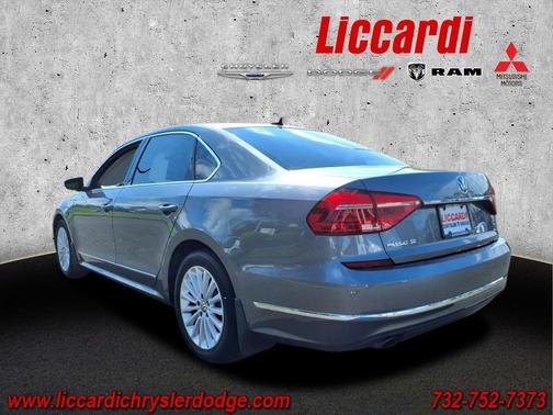 2016 Volkswagen Passat 1.8T SE w/Technology