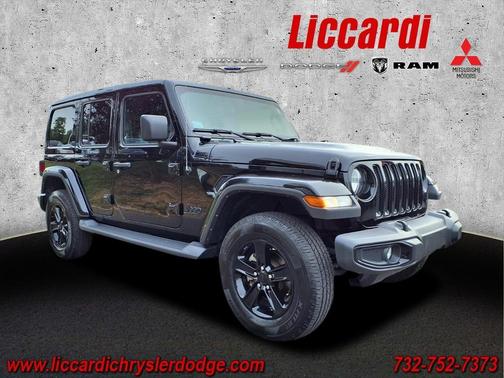 2022 Jeep Wrangler Unlimited Sahara Altitude