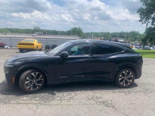 2022 Ford Mustang Mach-E Premium