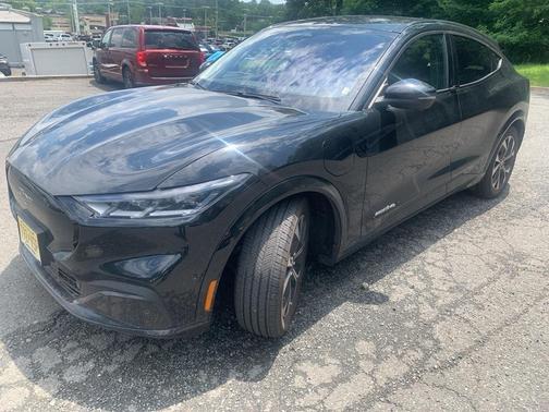 2022 Ford Mustang Mach-E Premium