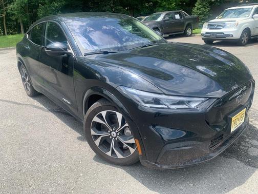 2022 Ford Mustang Mach-E Premium