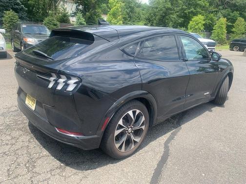 2022 Ford Mustang Mach-E Premium